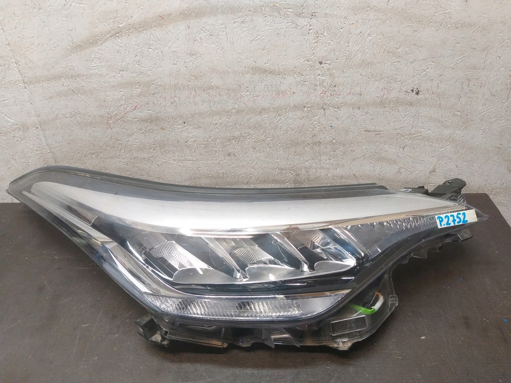 фото №1, Лампа перед правая toyota chr lift full led 81110-f4180