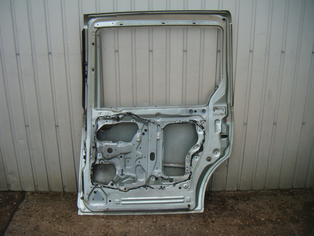 фото №4, Mazda mpv 2 ii 99-06 дверь правый задняя