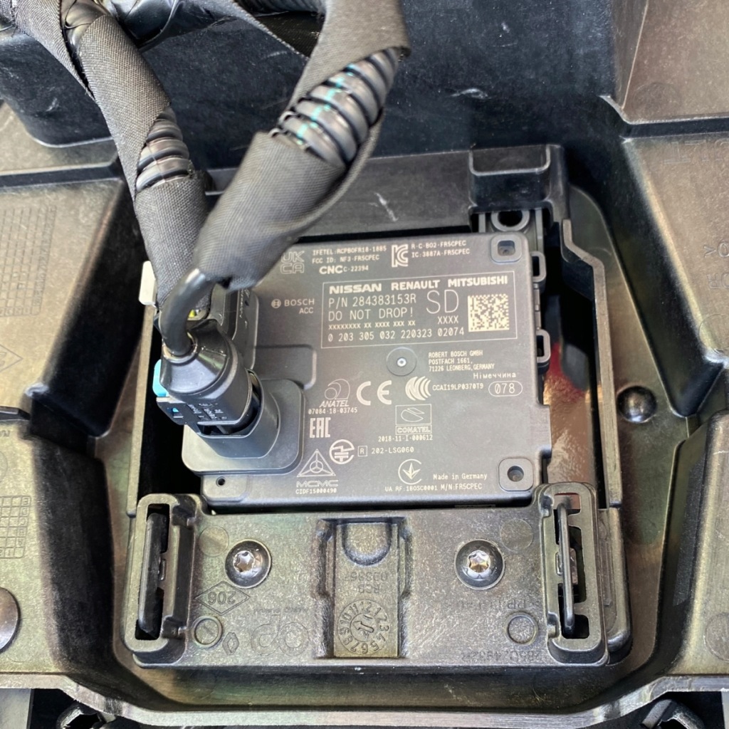 фото №14, Новый оригинальный номер бампер передний 6x pdc радар renault megane v 5 e-tech ev