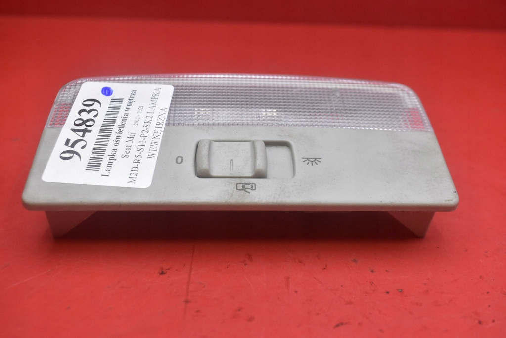 фото №5, Лампа освещение салона перед 6q0947105m seat mii 1 i 11-21