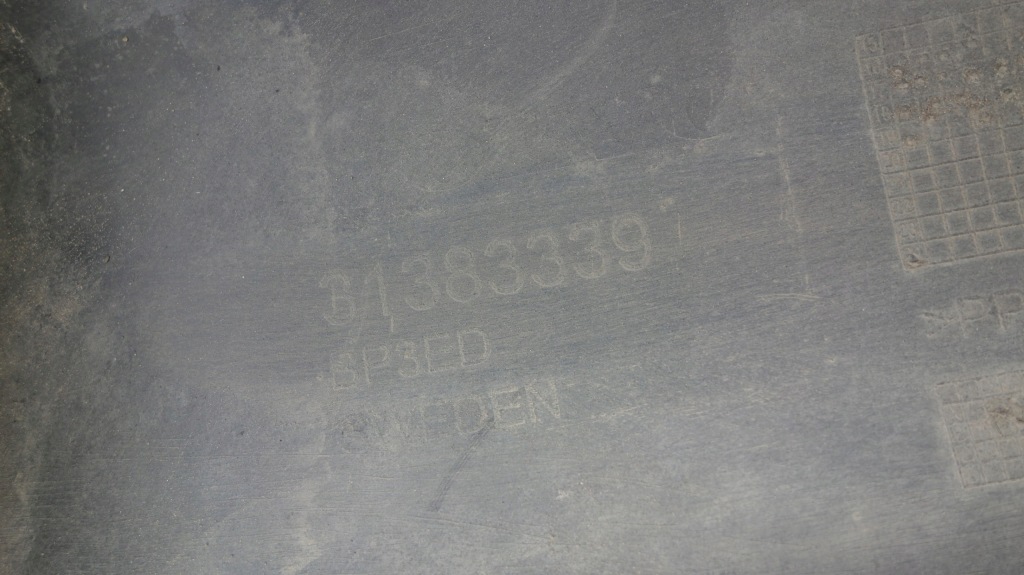 фото №11, Volvo v90 cross country накладка бампер задня // 1131