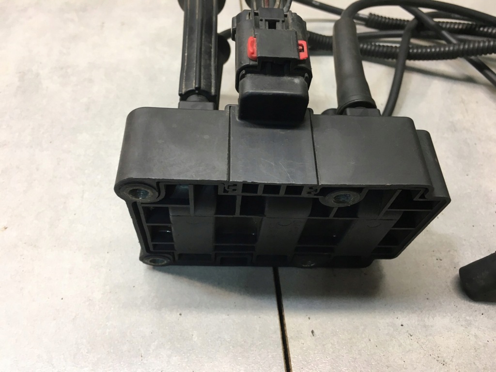 фото №5, Катушка зажигания chrysler оригинальный номер 04609140ab