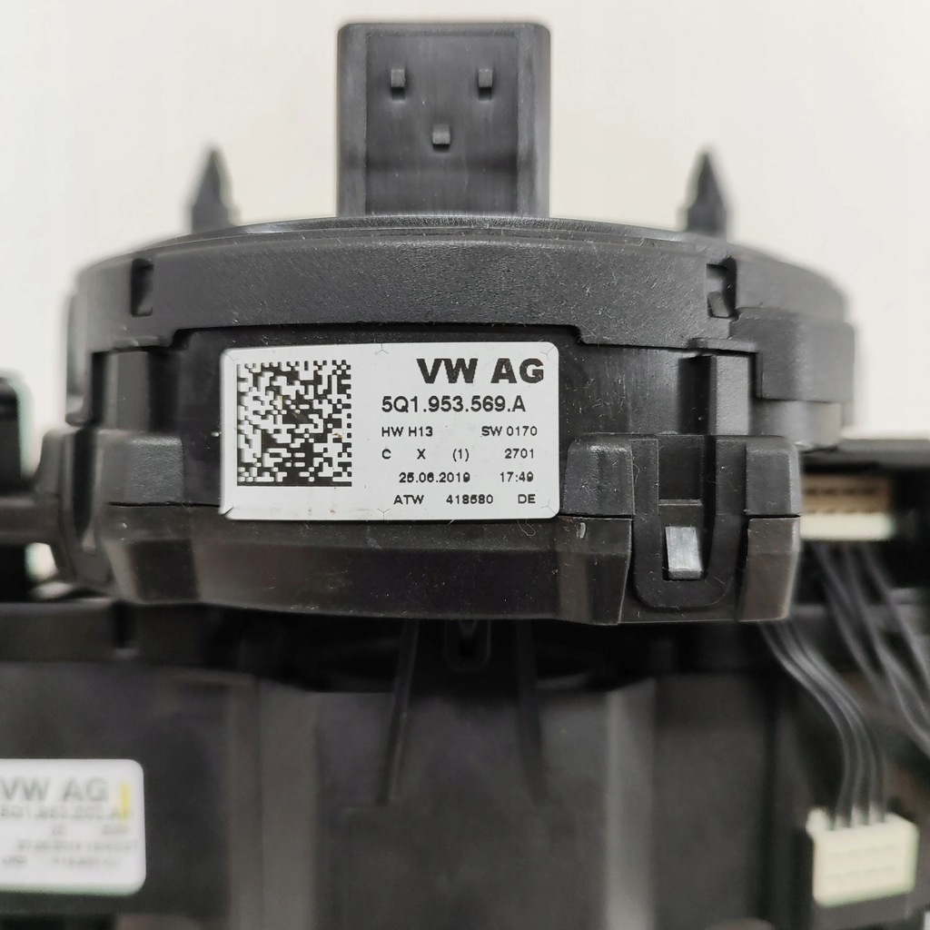 фото №8, Skoda karoq 2020 рычаг / переключатель поворотники