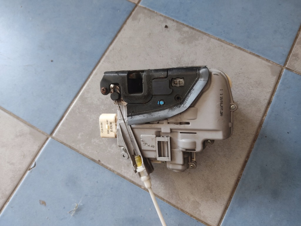 фото №1, Audi a3- 4f1837015 права сторона