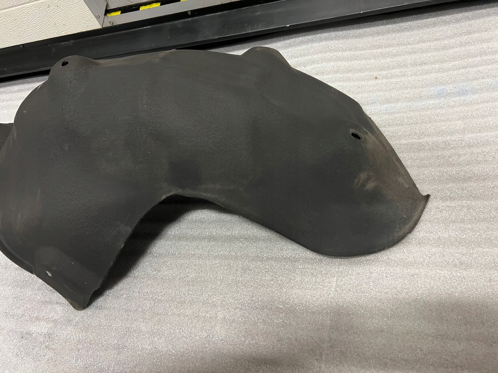 фото №4, Mazda 3 bp подкрылок левая задние sedan rok 2020