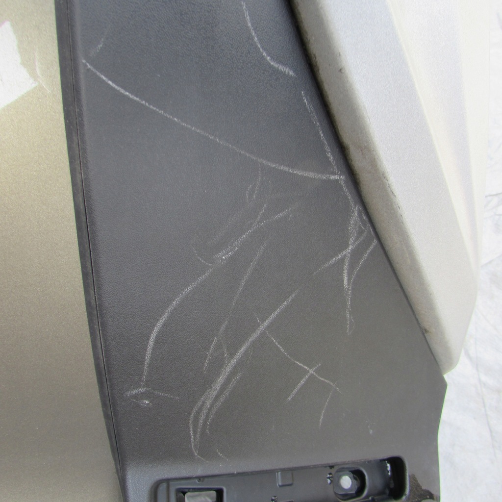 фото №6, Бампер задній задня toyota corolla e21 kombi 19-