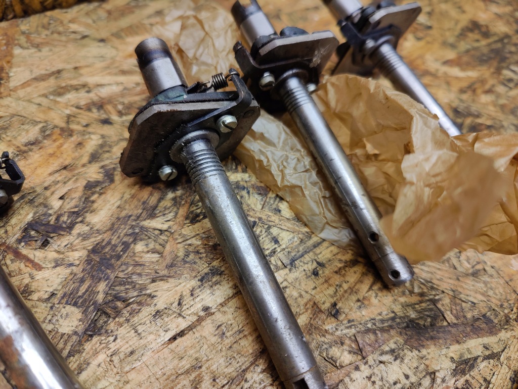 фото №9, Вал oś апарата запалювання warszawa żuk nysa