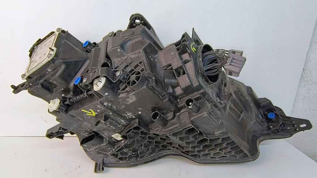 Лампа лівий перед high beam volvo v60 ii s60 iii 18-21 Доставка