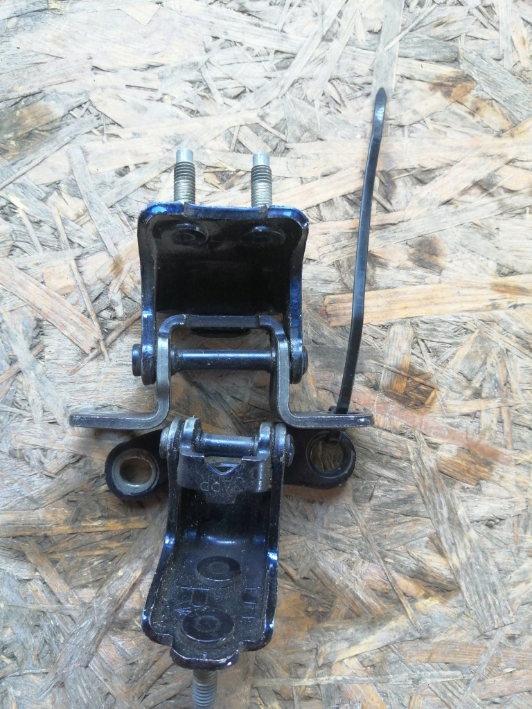 фото №2, Honda legend kb1 петля двері задня правий b92p