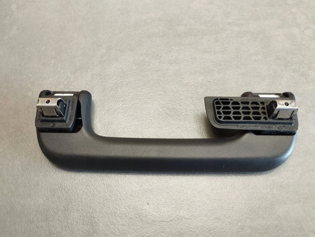 фото №2, Audi a4 b9 8w ручка стельовий 8w0857607a