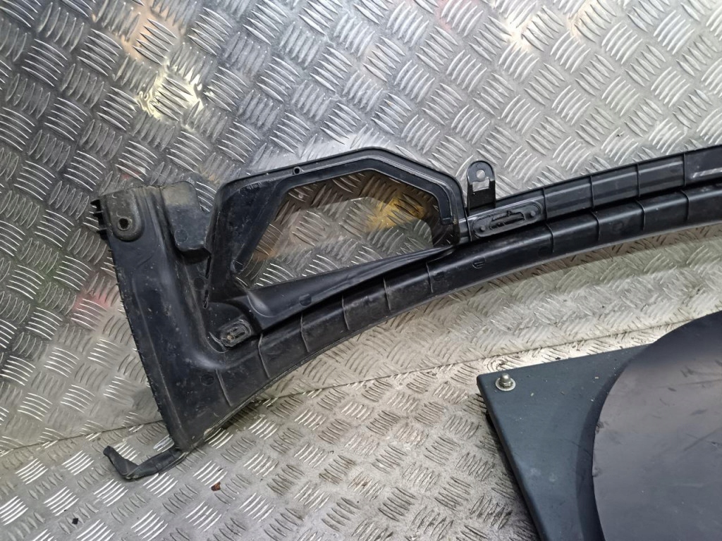 Tesla model s жабо защита 1008976-00-e Недорого