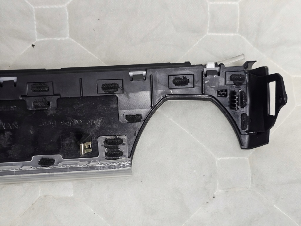 Купить Декоративная  молдинг защита консоли панели led mercedes a w177 w118