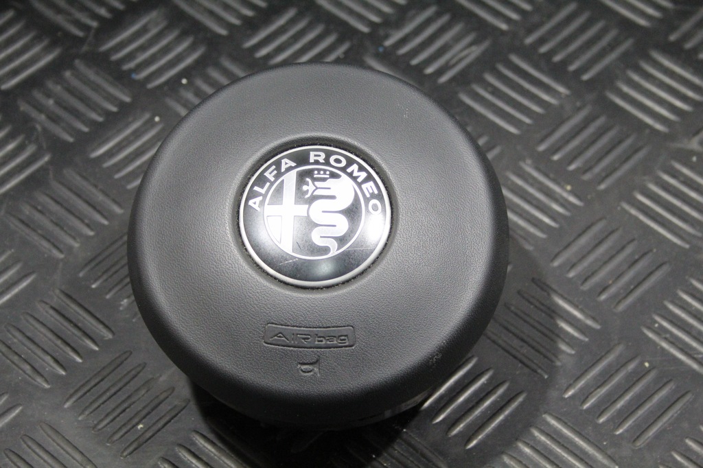 фото №4, Панель приладів консоль подушка безпеки подушки безпеки stelvio