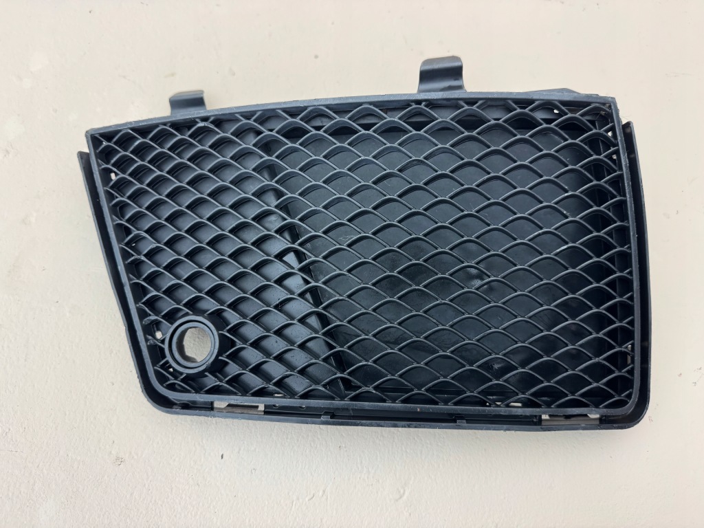 фото №1, Mercedes gl x166 12r- amg левая решётка бампера передняя a1668852123