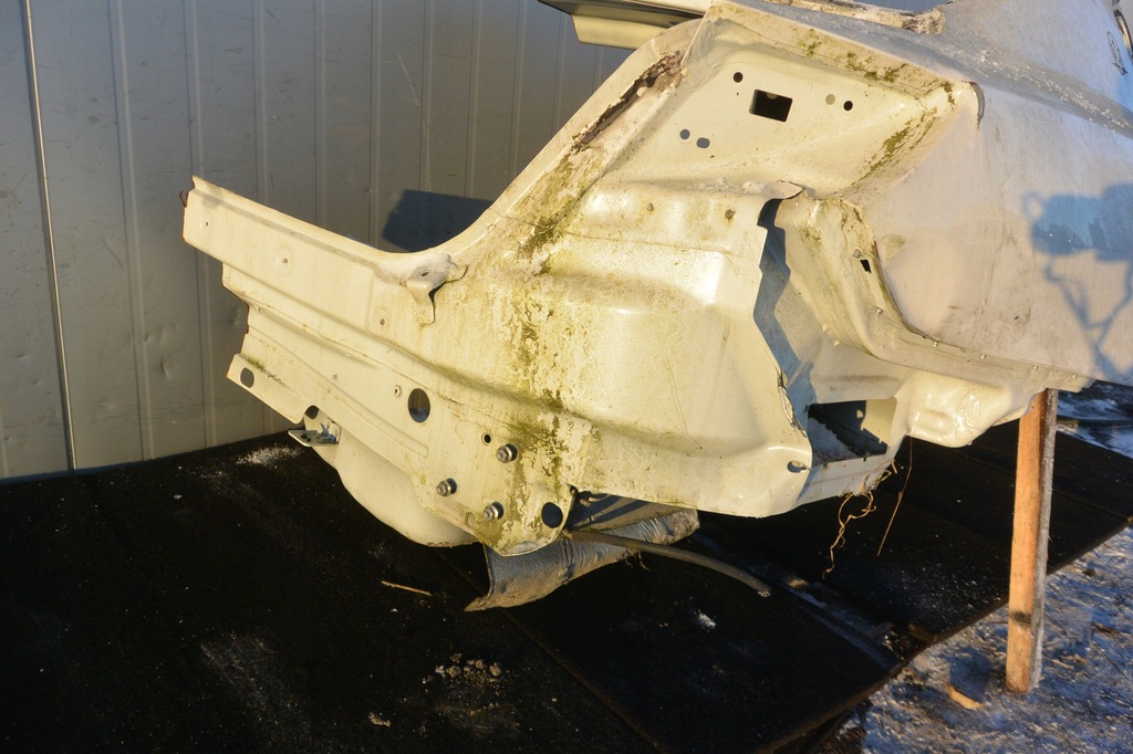 фото №10, Maserati quattroporte крыло правый задняя четверть