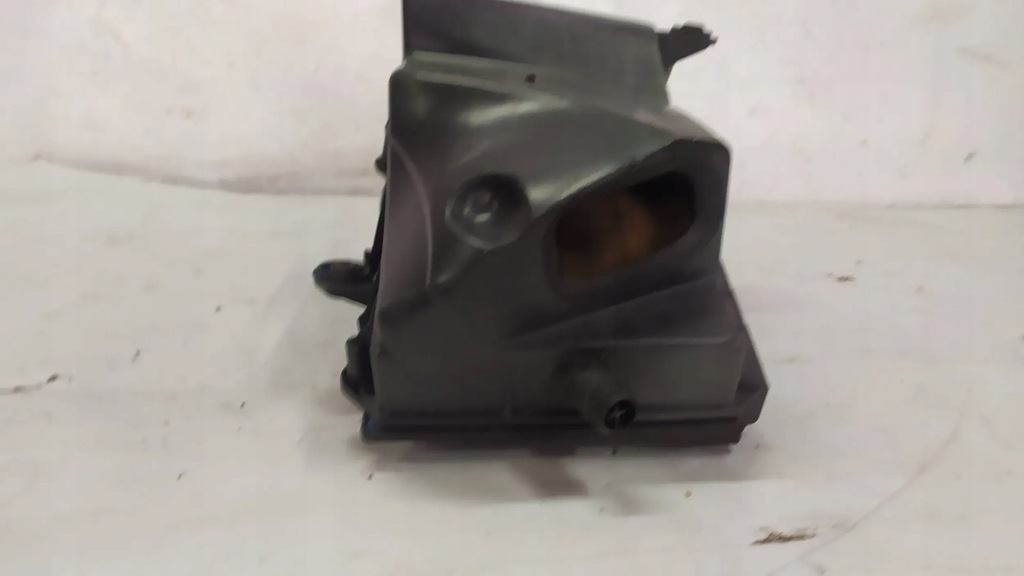 фото №12, Корпус фільтра повітря vw golf iv