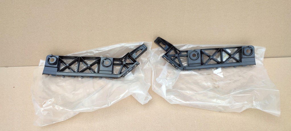 фото №1, Vw t-roc направляющая бампера задняя левый 2ga807393 новый