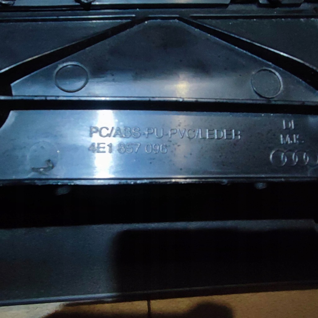 фото №13, Бардачок пассажира audi a8 d3 soul europa