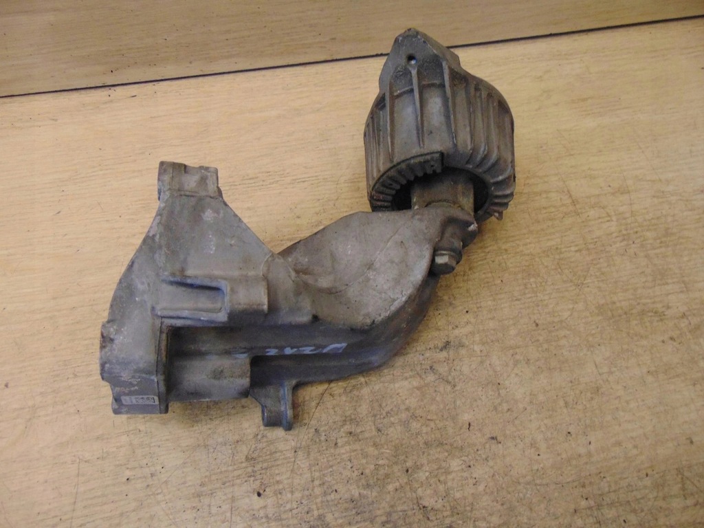 фото №6, Подушка двигуна кронштейн mercedes w212 2.2 cdi