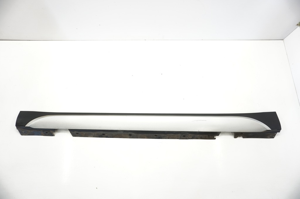 фото №1, Bmw x1 e84 x-line молдинг порог левая