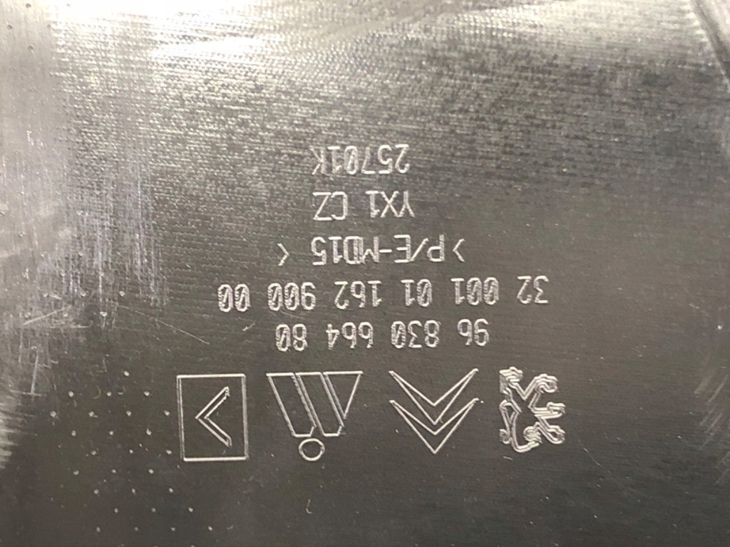 фото №15, Приборная панель консоль приборная панель citroen c3 picasso 09-22