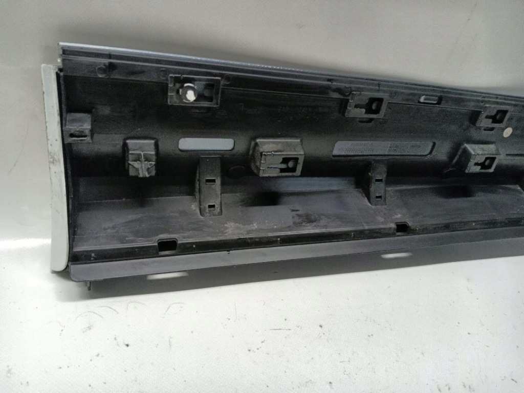 фото №5, Молдинг двері лівий перед vw tiguan ii 5na854939