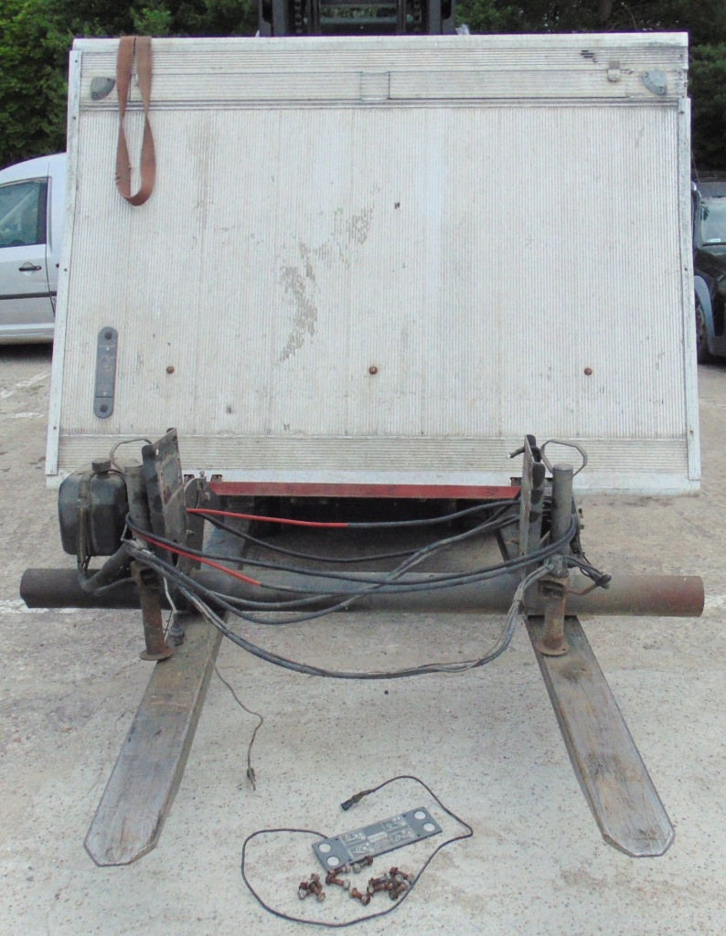 фото №1, Подъемник грузовая sorensen x 750 iveco daily 2014r-