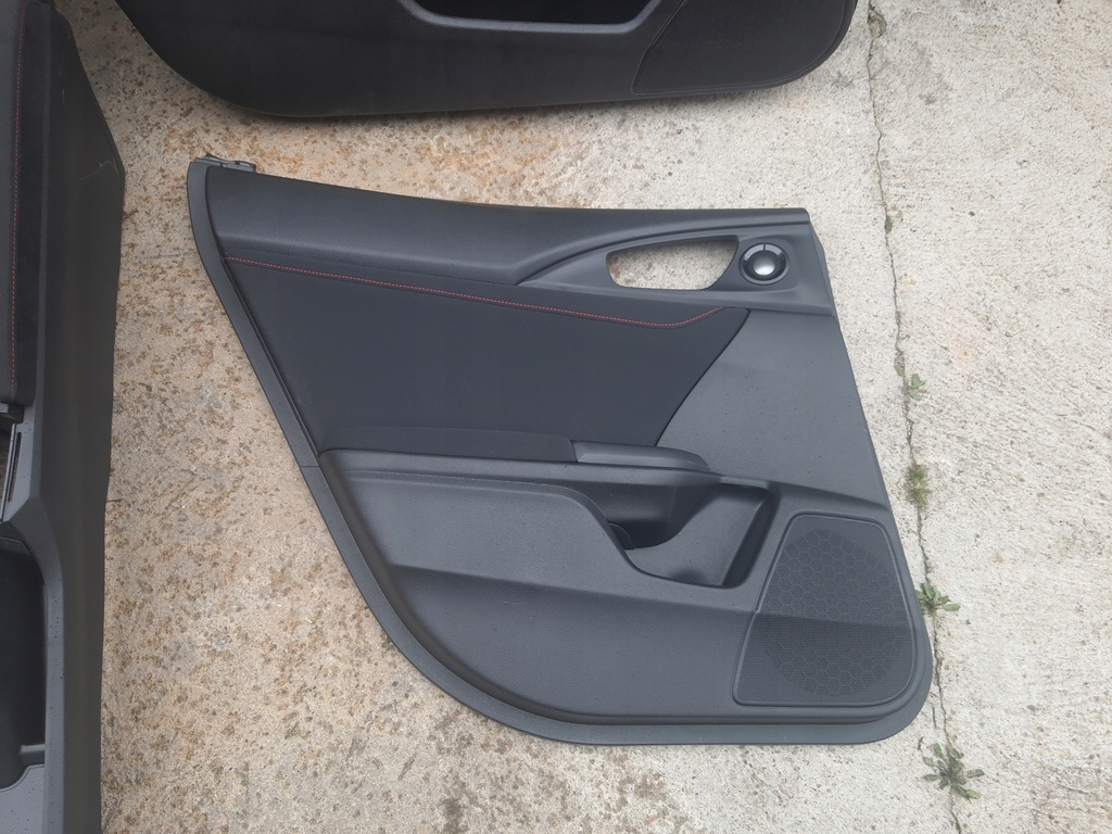 фото №11, Honda civic x type r 17- сиденья заднее сиденье обшивки