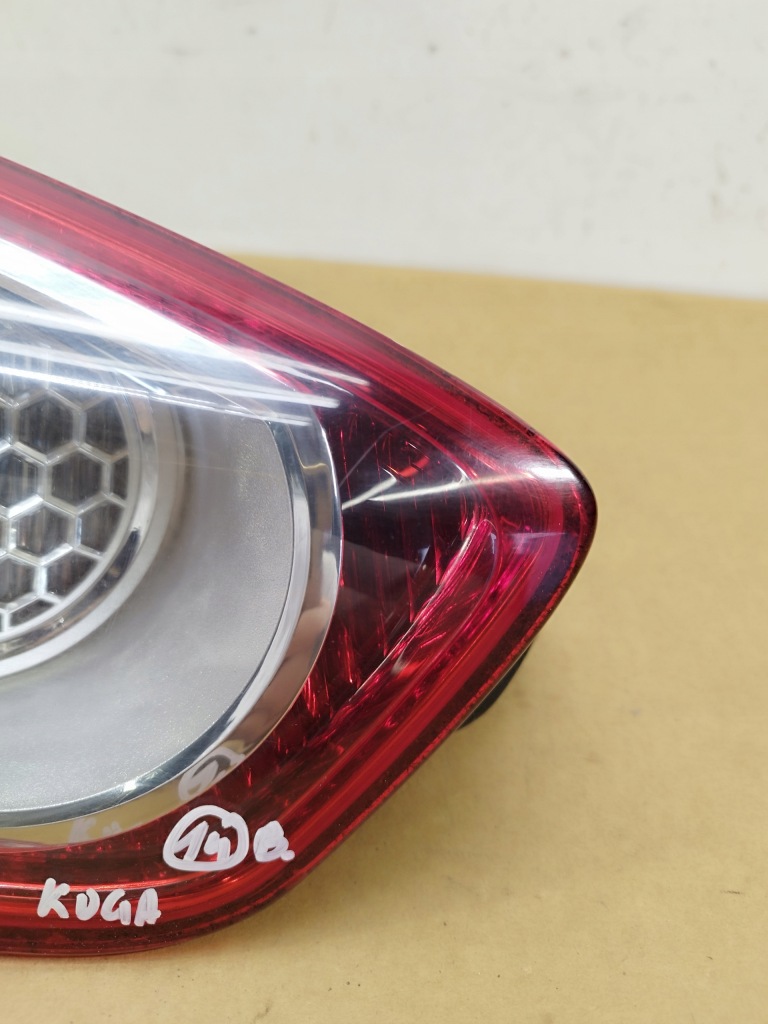 Лампа w крышка левая задняя ford kuga i mk1 2008-2012 Доставка