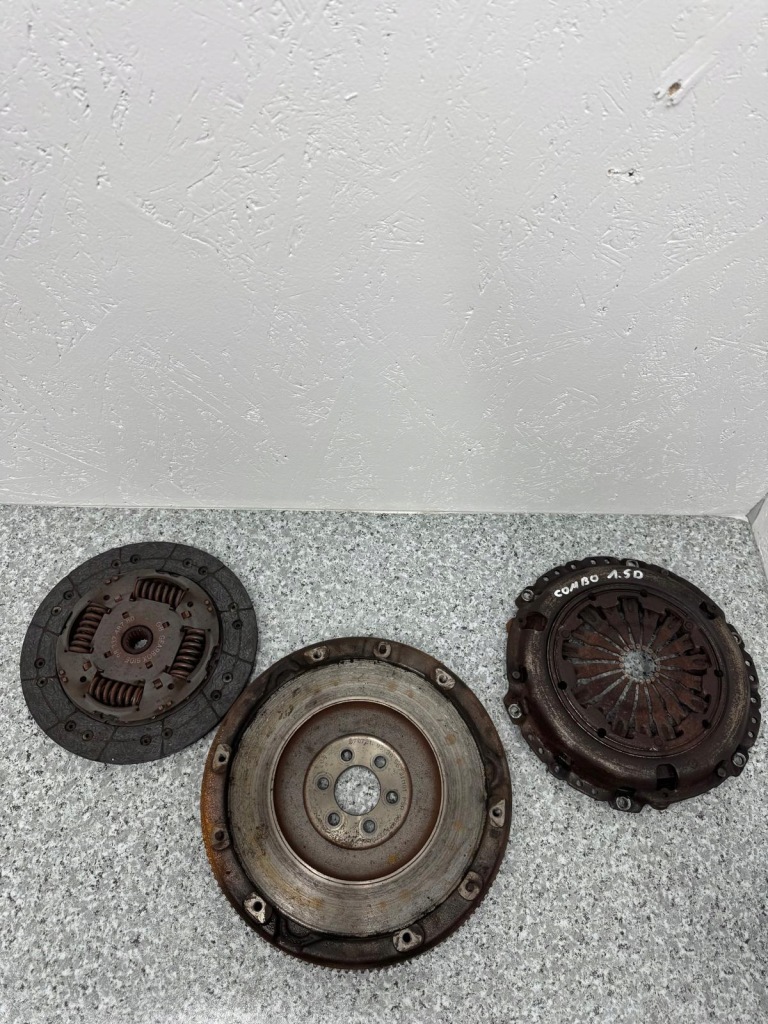 фото №1, Зчеплення диск притиск combo e iv berlingo iv partner iv 9833248780 1.5 hdi