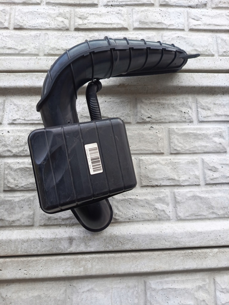 фото №1, Bmw 5 f10 f11 x3 f25 x4 f26 резонатор впуск повітря повітрозабірник труба шланг