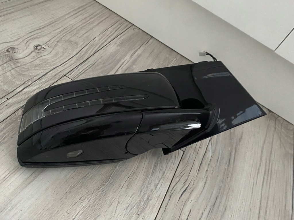 Mercedes b-klasa w246 зеркало правое 16 pin в Украине