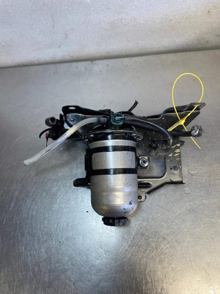 Купити Корпус фільтра пального renault trafic 3 iv 164192090r