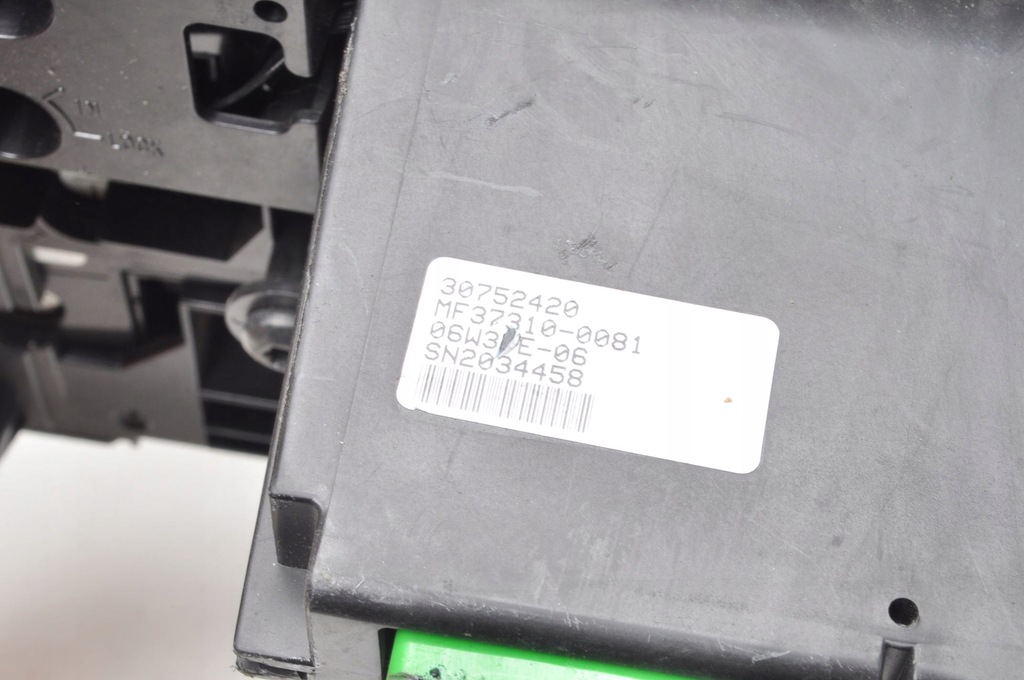 фото №10, Volvo xc90 i панель радио радио 30752420