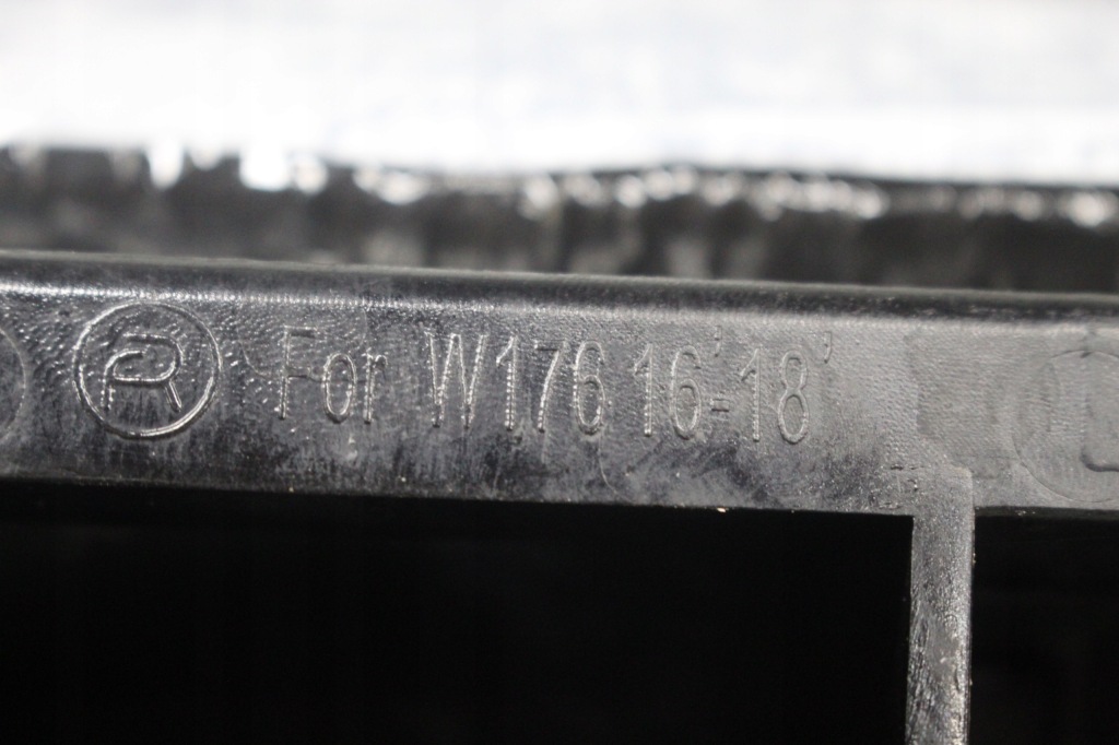 фото №3, Решітка радіатора mercedes a-klasa 176 amg lift