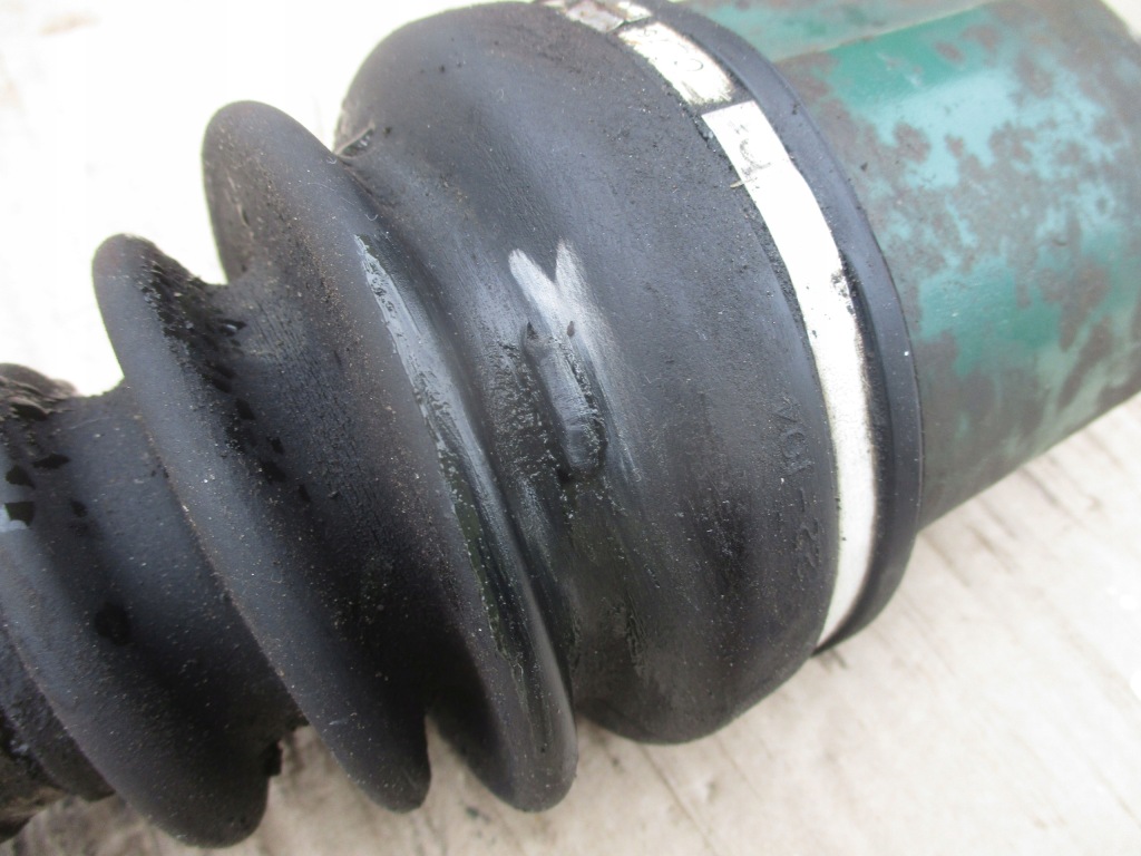 Привідний вал права citroen c-crosser 2.2hdi Зі Шроту