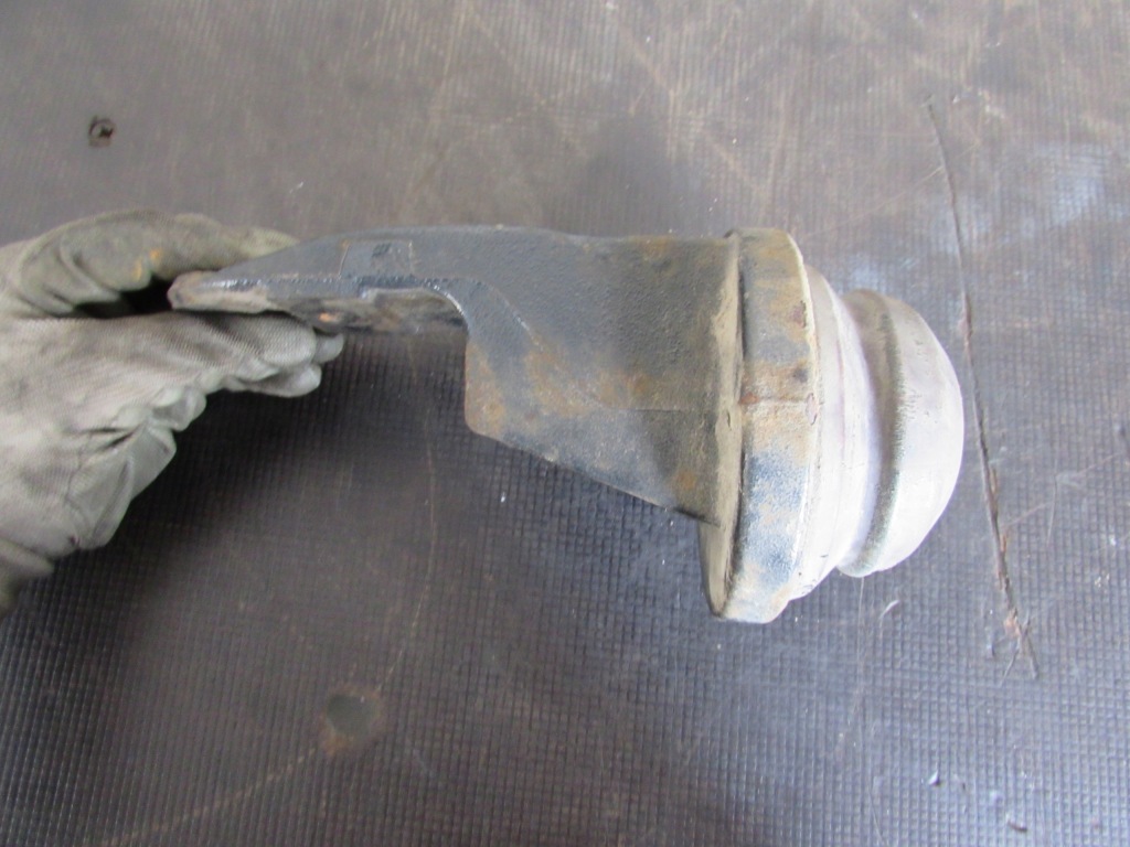 фото №6, Кронштейн отбойник рессора 814140100873 man tgx euro 6 12-17r.