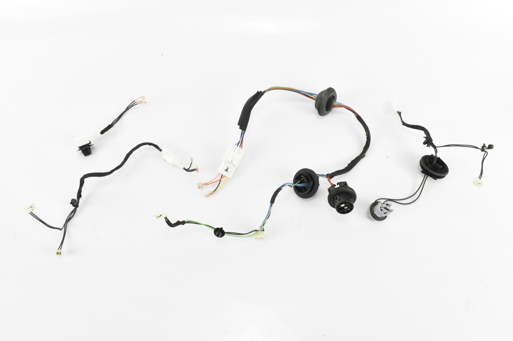 фото №1, Джгут цоколь лампа задня led nissan juke f16