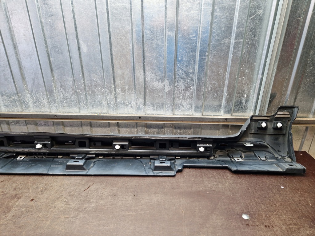 фото №8, Молдинг поріг права vw passat b8 alltrack