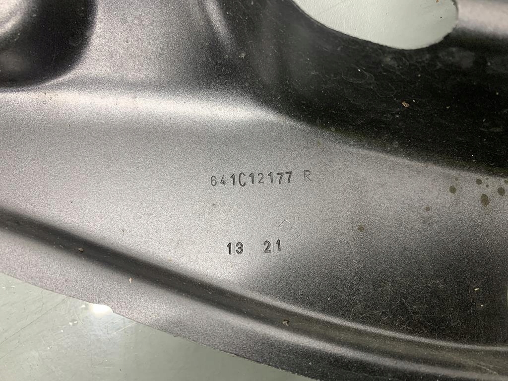 фото №4, Кронштейн крыла левый перед renault scenic iv 1.3 tec 21 r 641c12177r