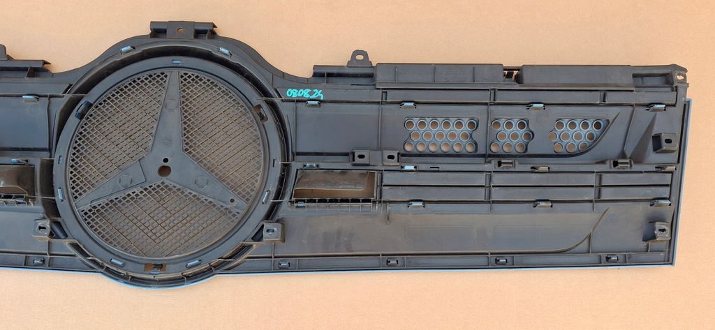фото №7, Actros mp4 решётка радиатора решётка радиатора радиатора оригинал a9607500618