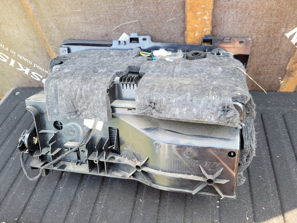 фото №7, Бардачок пасажира mercedes w212 a2126800291 europa