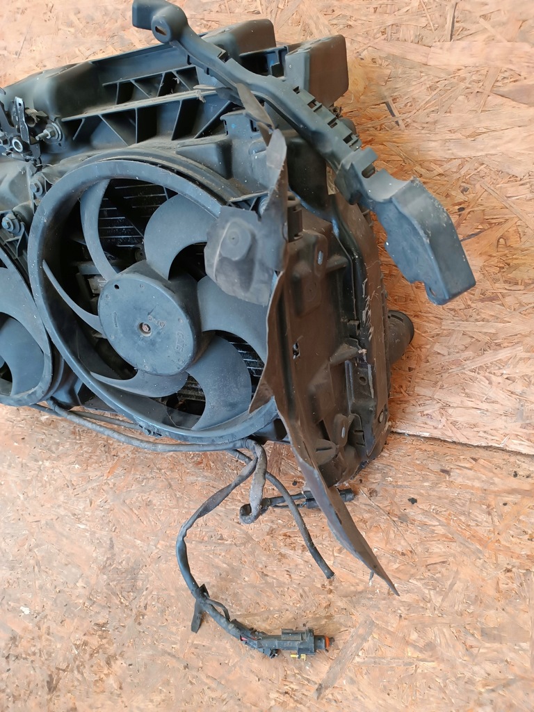 фото №13, Комплект радиатор вентиляторы pas передний citroen c6 i 05- 2.7hdi 9652189180