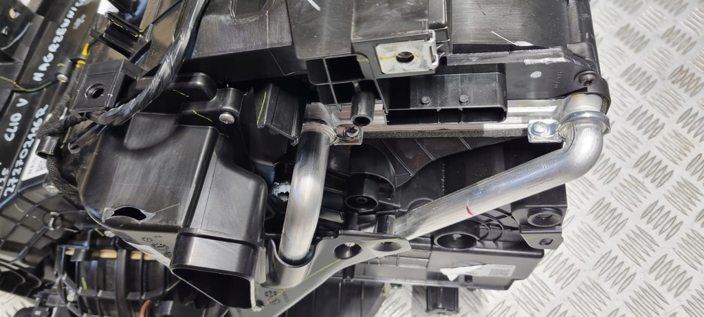 фото №9, Renault clio v отопитель 272702116r