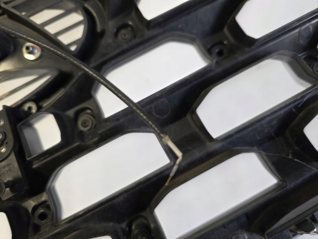 фото №16, Решётка радиатора решётка радиатора бампера перед hyundai santa fe 4 iv lift 20- 86352-s1610