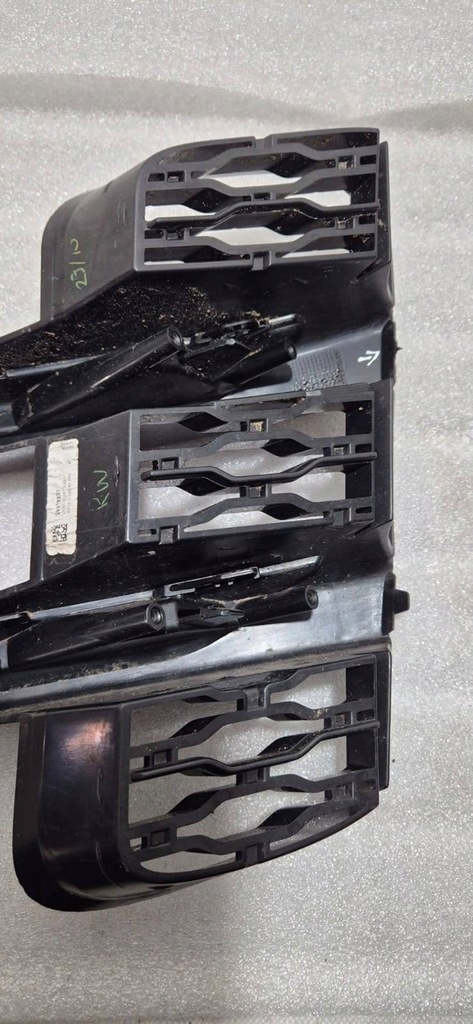 фото №11, Решётка нижняя бампера правая land rover evoque ii