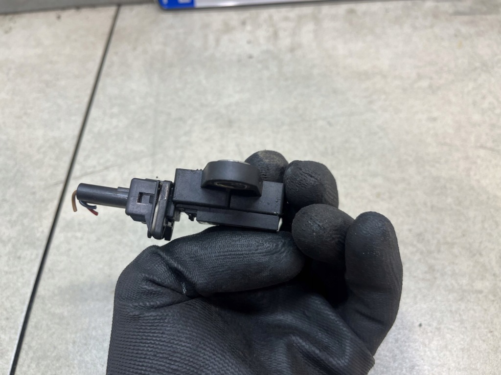 фото №5, Датчик удара kia sorento i 2.5 crdi 0265005142