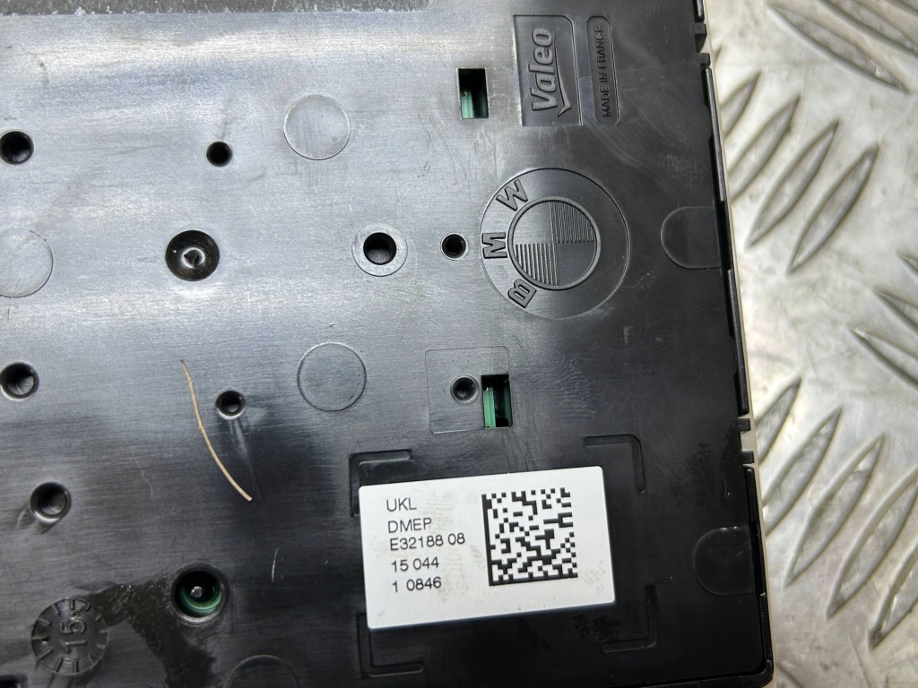 фото №8, Лампа стельовий освітлення кнопка люк bmw x5 f15 2015