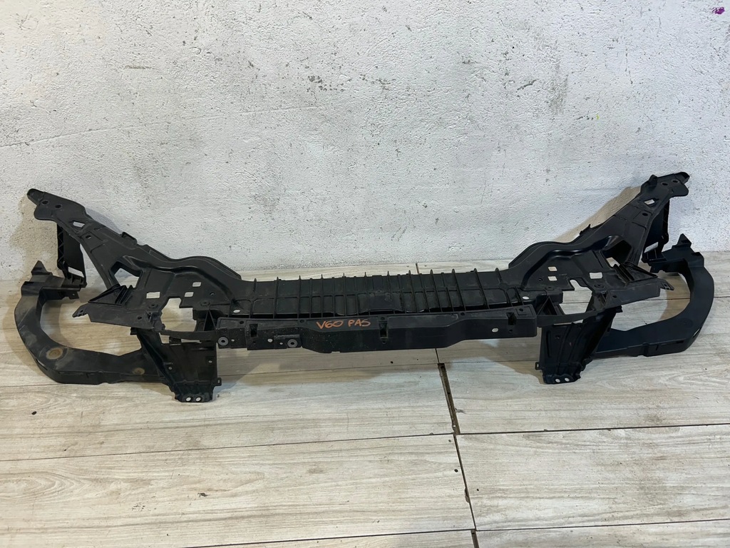 фото №1, Volvo v60 pas передний