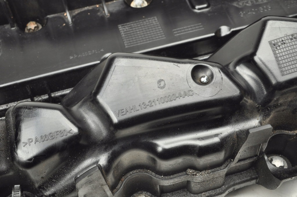 Volvo xc60 i крышка клапанов 31401505 Недорого